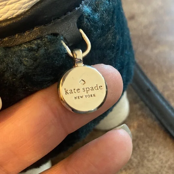 Kate Spade (RARE) Cute Dog-Shaped Handbag with Black Strap - Picture 3 of 11